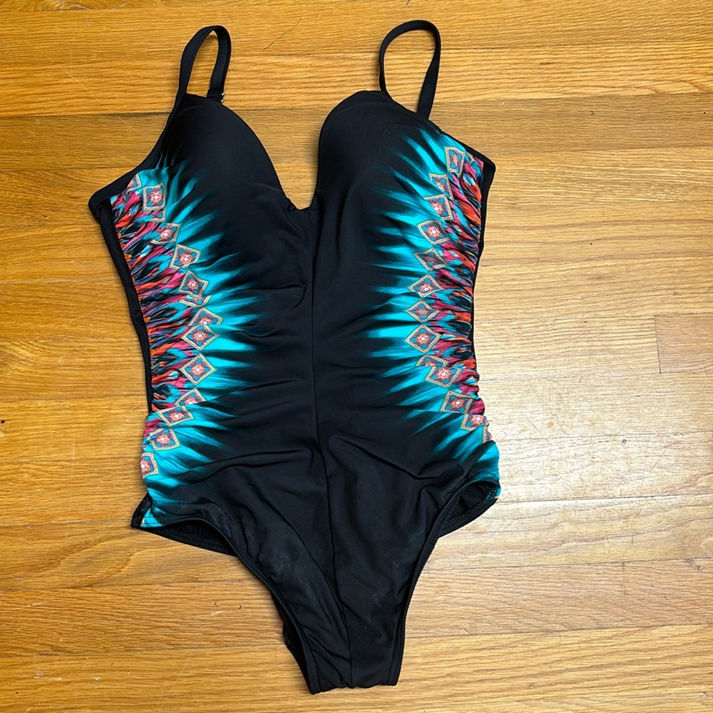 Miracle Suite Black With Turquoise Orange Cream On Sides Size 8 (Tag Missing)